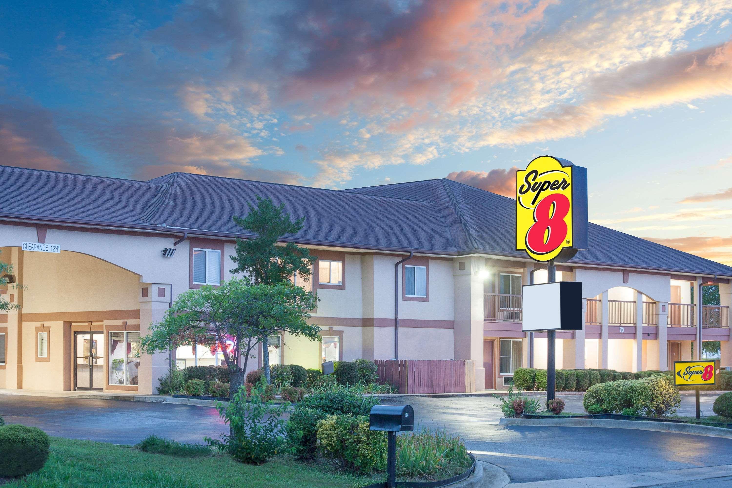 Super 8 By Wyndham Decatur Priceville Экстерьер фото